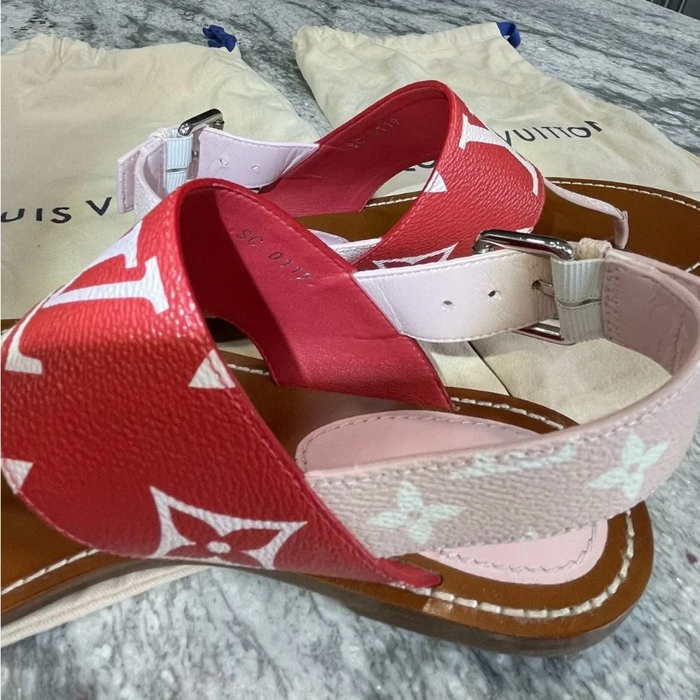 Louis Vuitton Red and Pink Sandals Louis Vuitton Escale Monogram Giant Red Pink - Picture 3 of 9